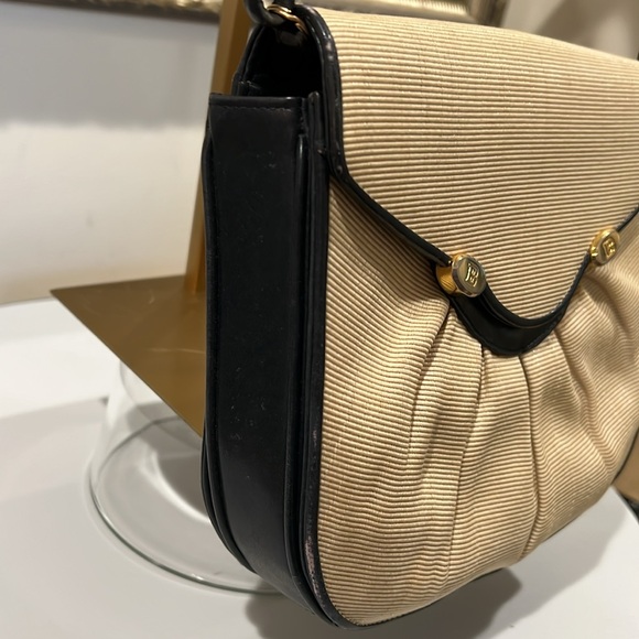 Bally Vintage Navy and Off White Crossbody - Picture 6 of 12